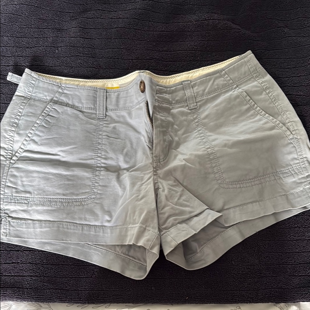 Old Navy Women's Gray Cargo Shorts